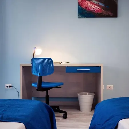 Colorful And Cozy Appartamento